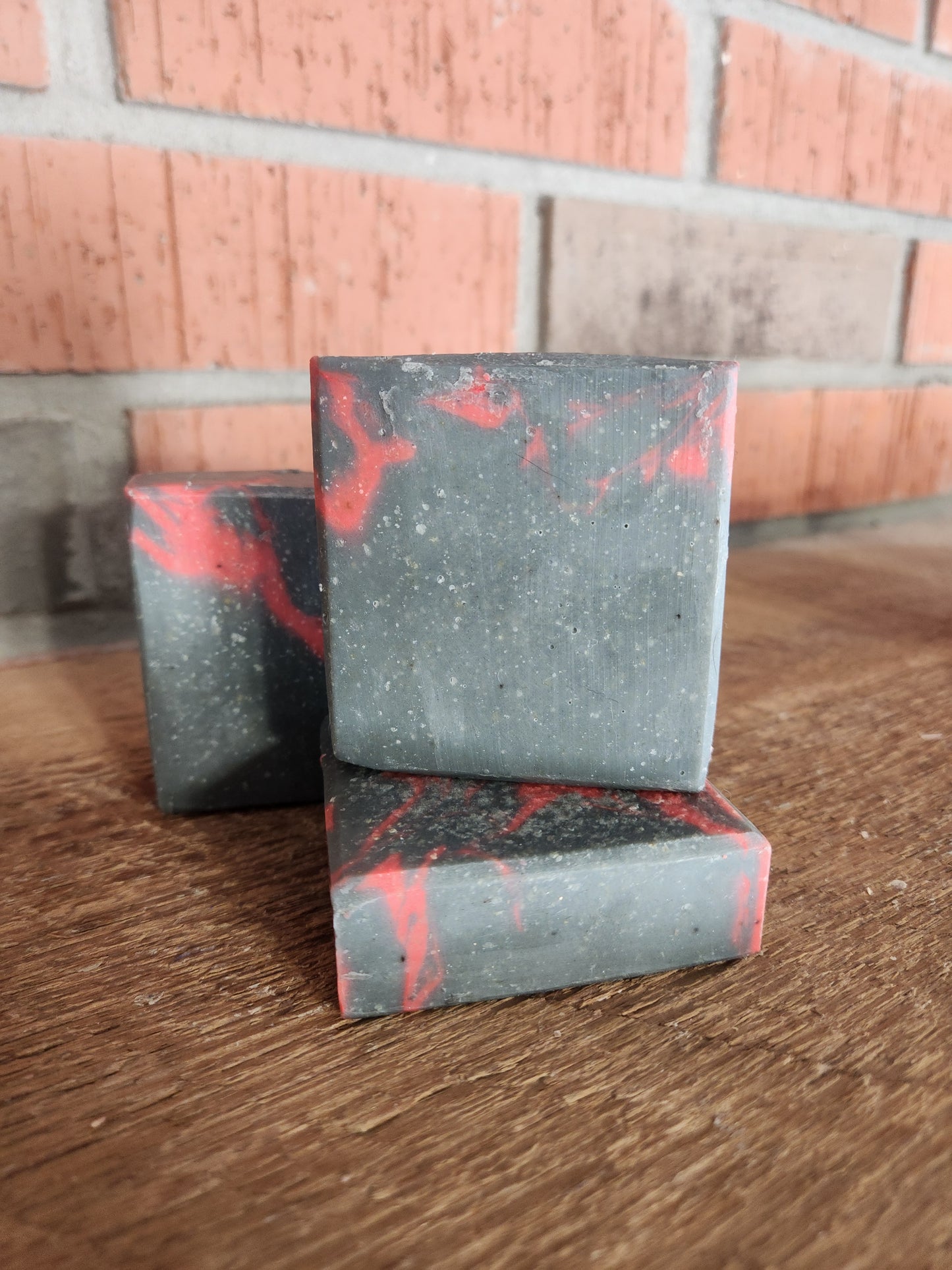 Drakkar Noir (smells like)